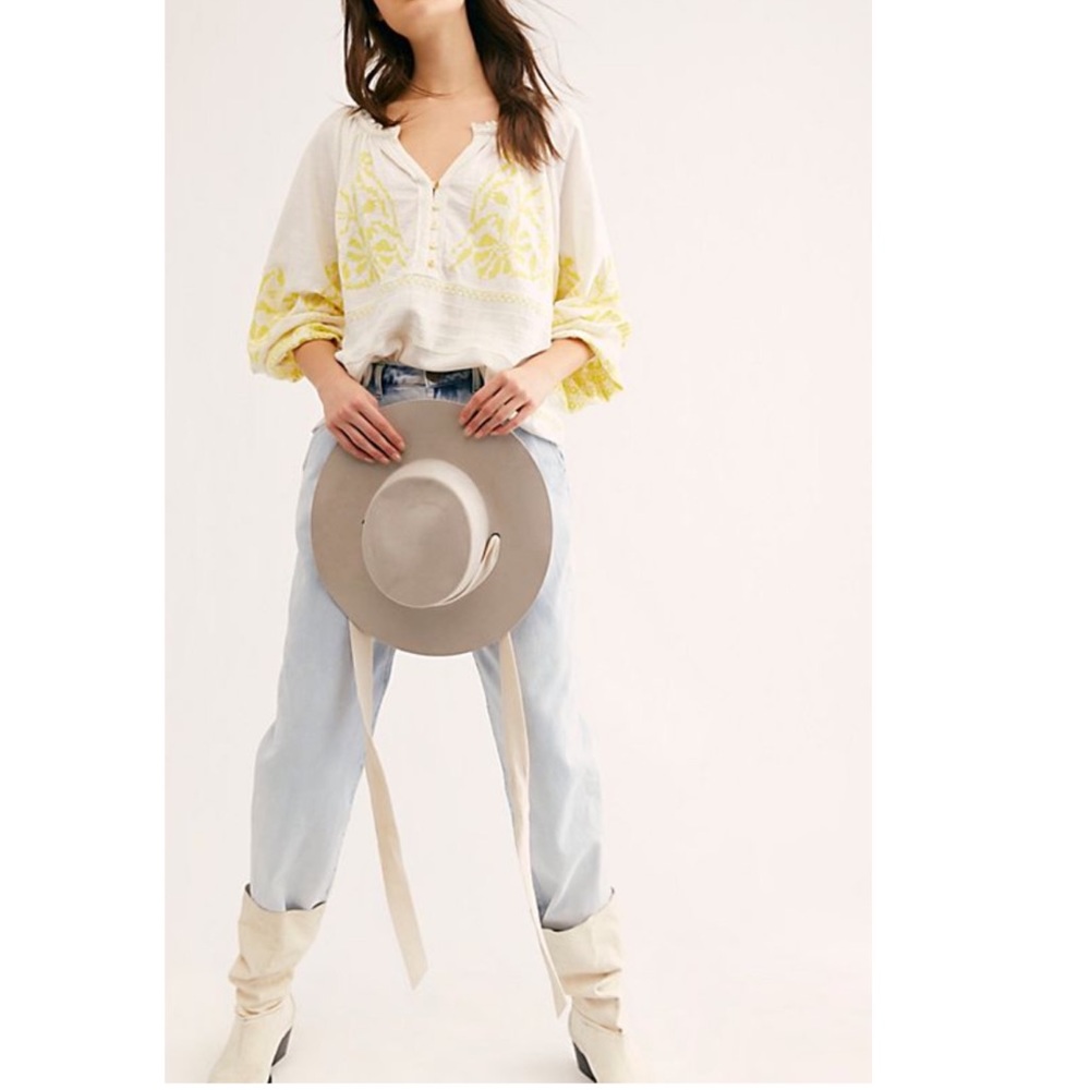 Free People NWT Persuasion Boho Embroidered Top - Picture 2 of 6